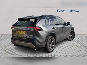 Used Toyota RAV4 2020 for sale - 76230458: Photo 3