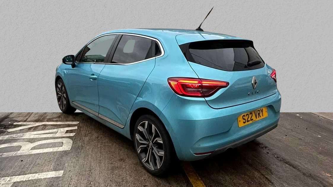 Used Renault Clio 2021 for sale - 76487995: Photo 2