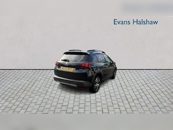 Used Peugeot 2008 2019 for sale - 76242455: Photo