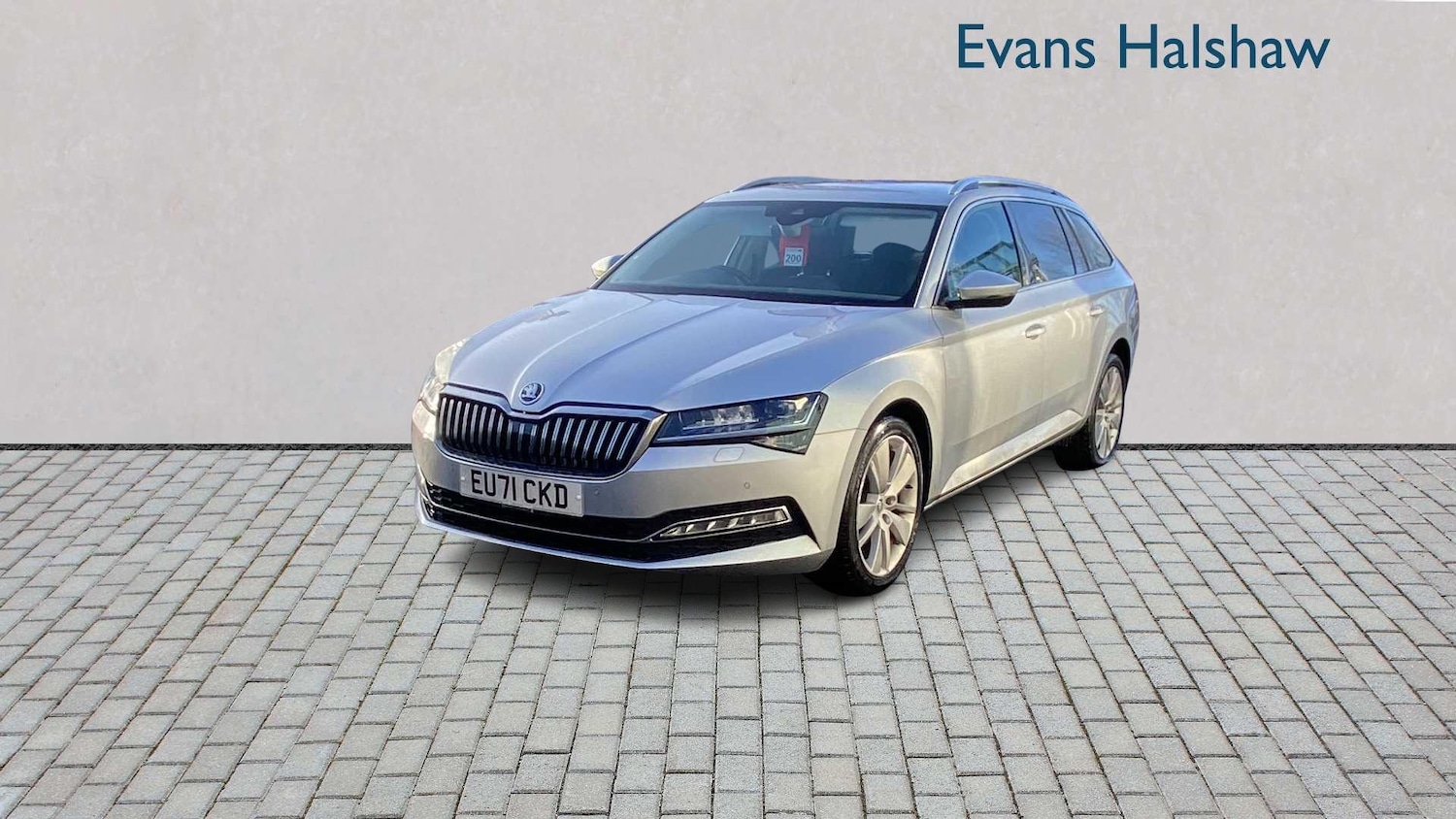 Used Skoda Superb 2022 for sale - 76789318: Photo 2