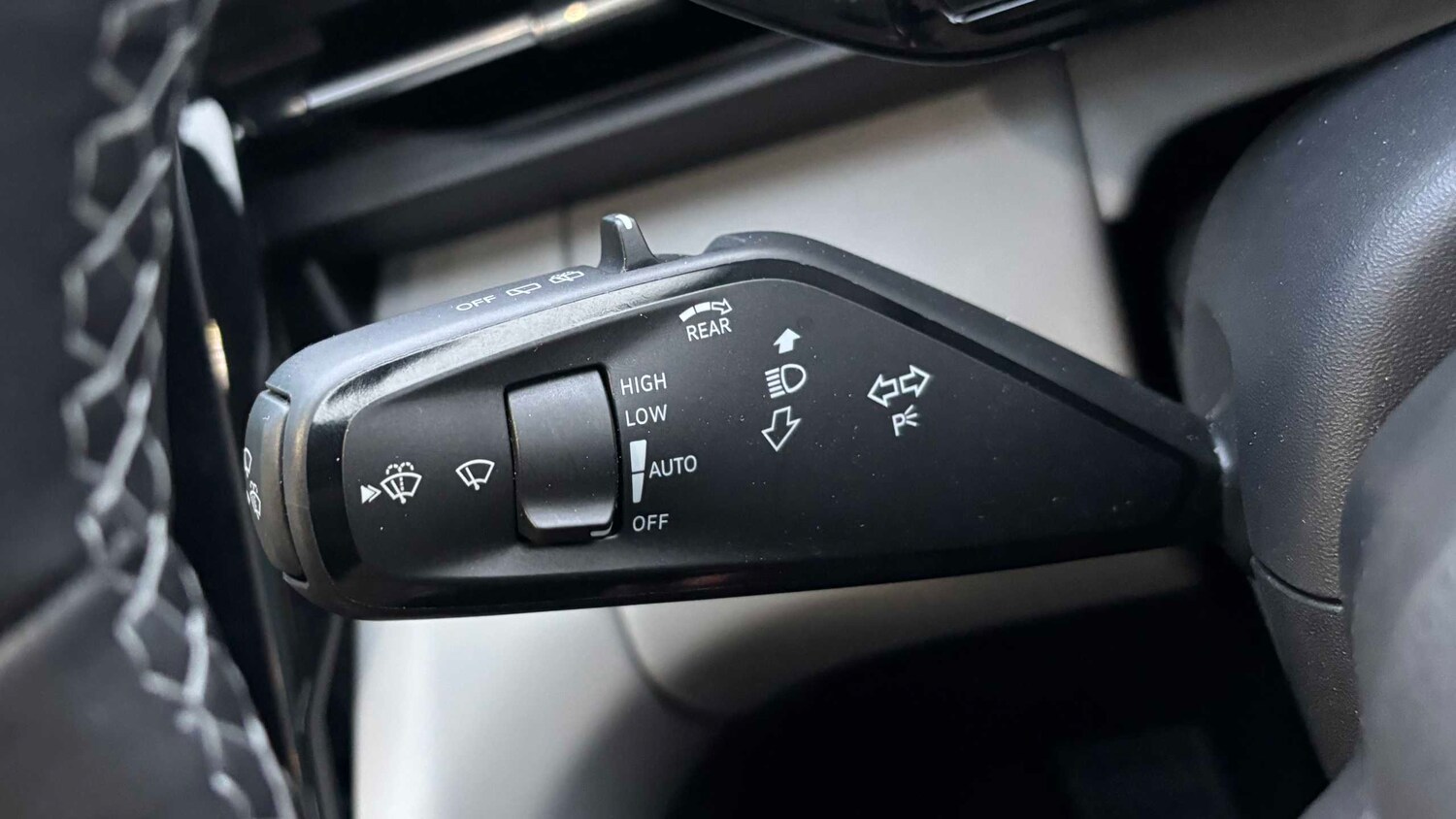 Used Ford Explorer 2025 for sale - 78119174: Photo 12