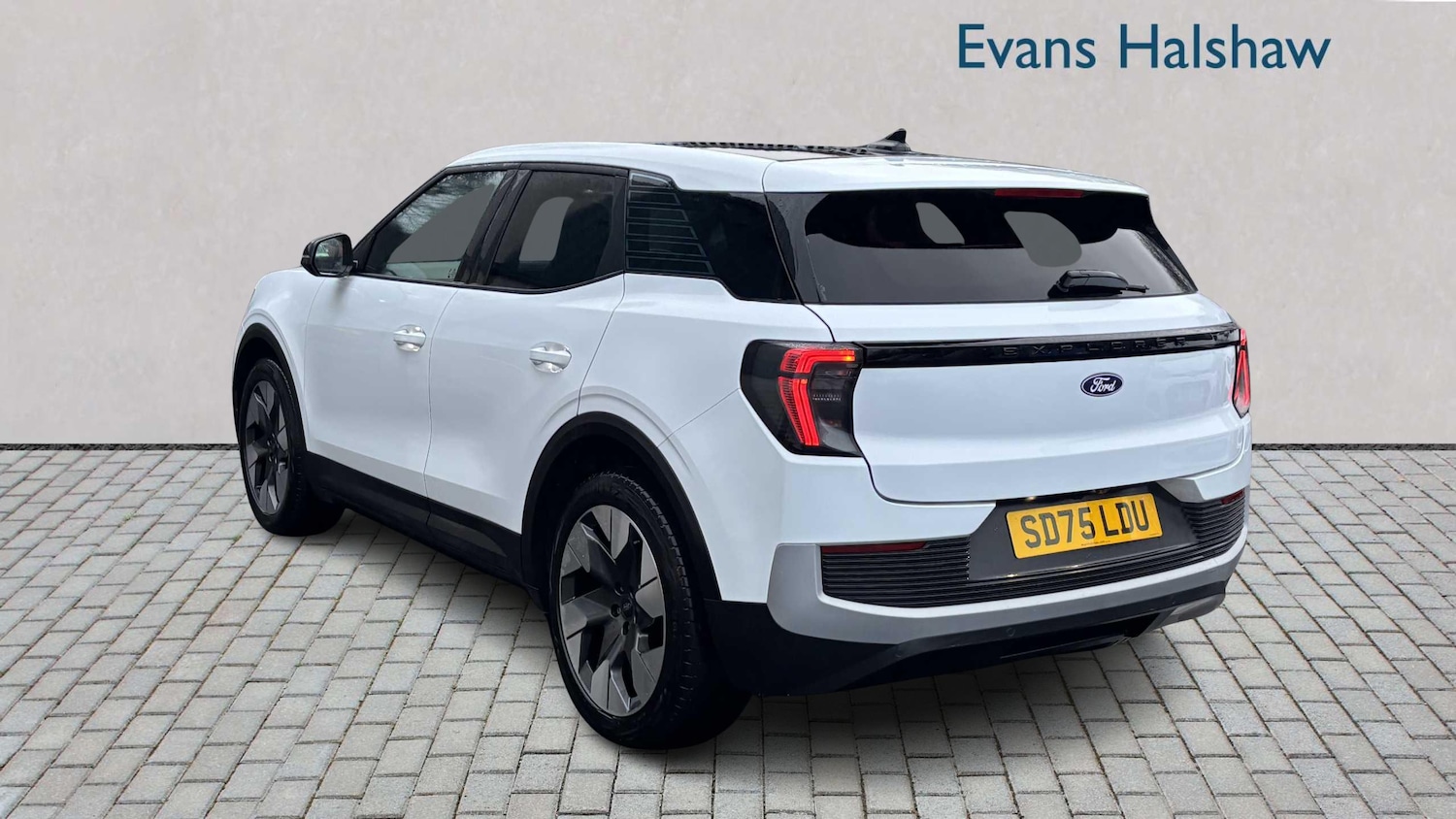 Used Ford Explorer 2025 for sale - 78119174: Photo 2