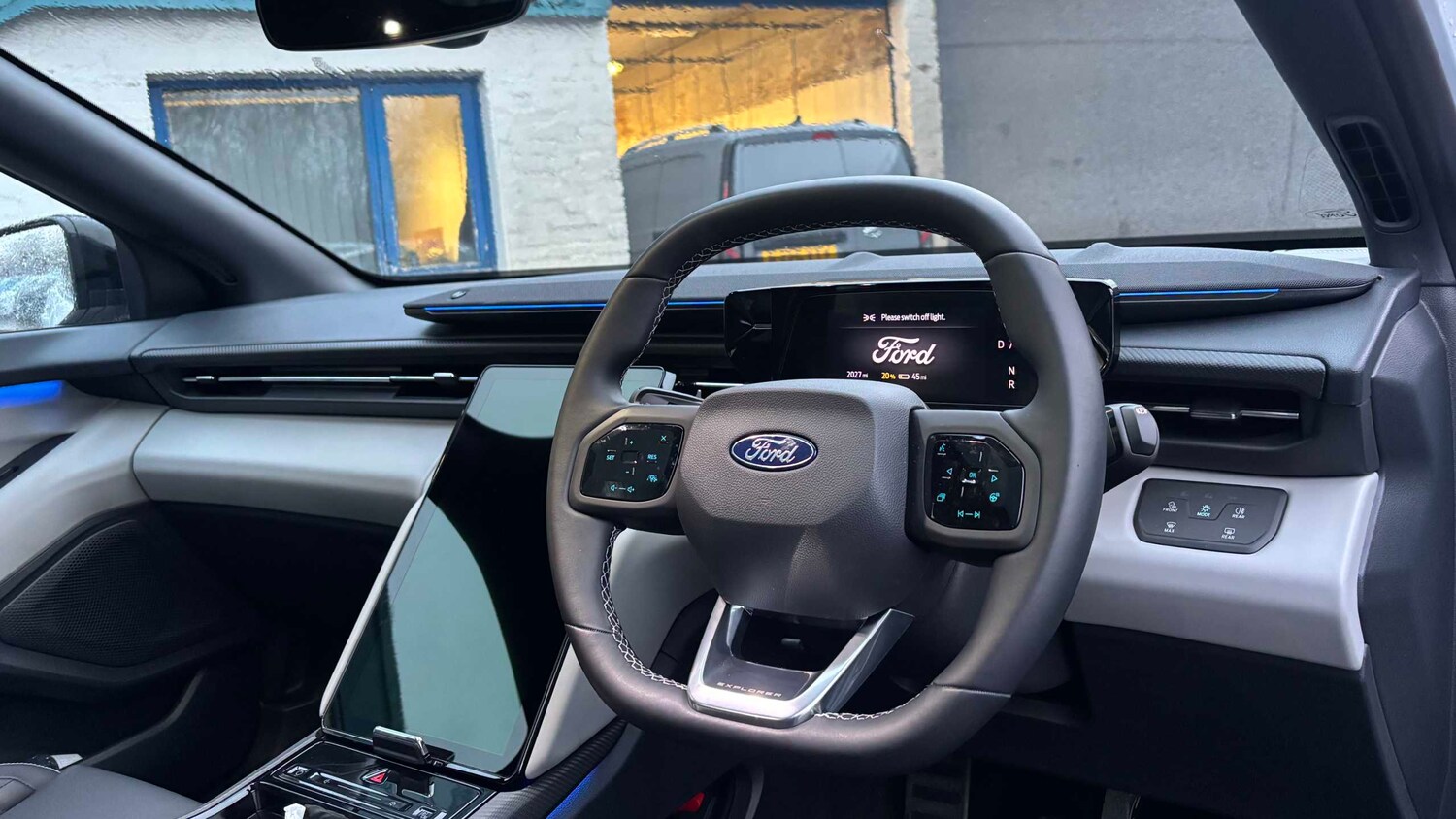 Used Ford Explorer 2025 for sale - 78119174: Photo 8