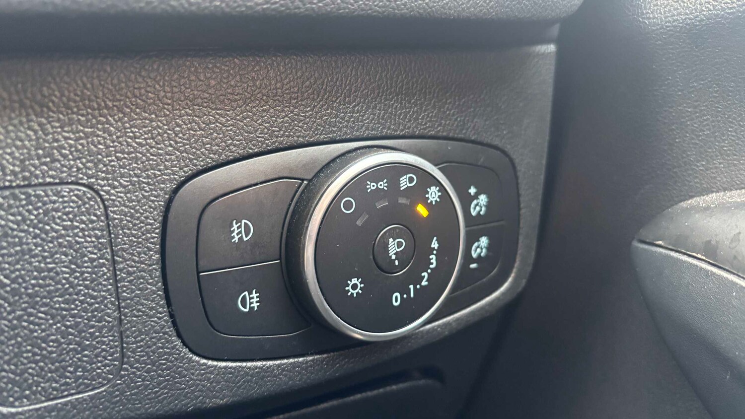 Used Ford Focus 2019 for sale - 78208824: Photo 9