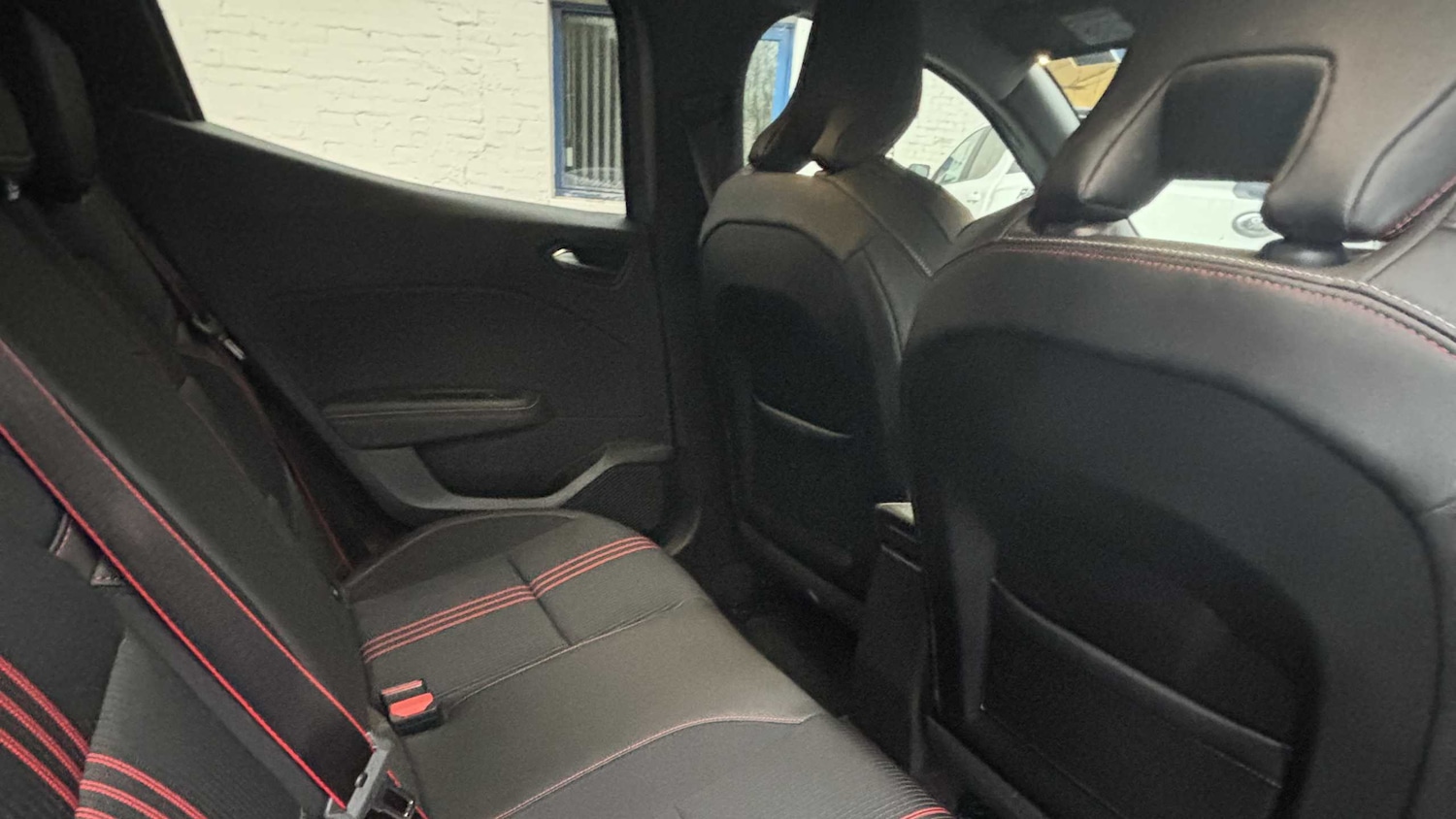 Used Renault Clio 2023 for sale - 76435811: Photo 10