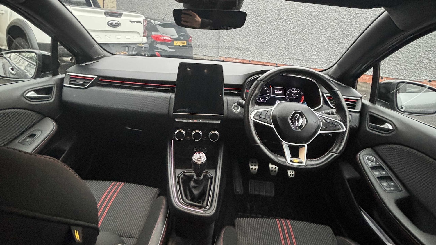 Used Renault Clio 2023 for sale - 76435811: Photo 11