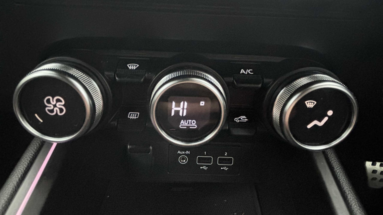 Used Renault Clio 2023 for sale - 76435811: Photo 15