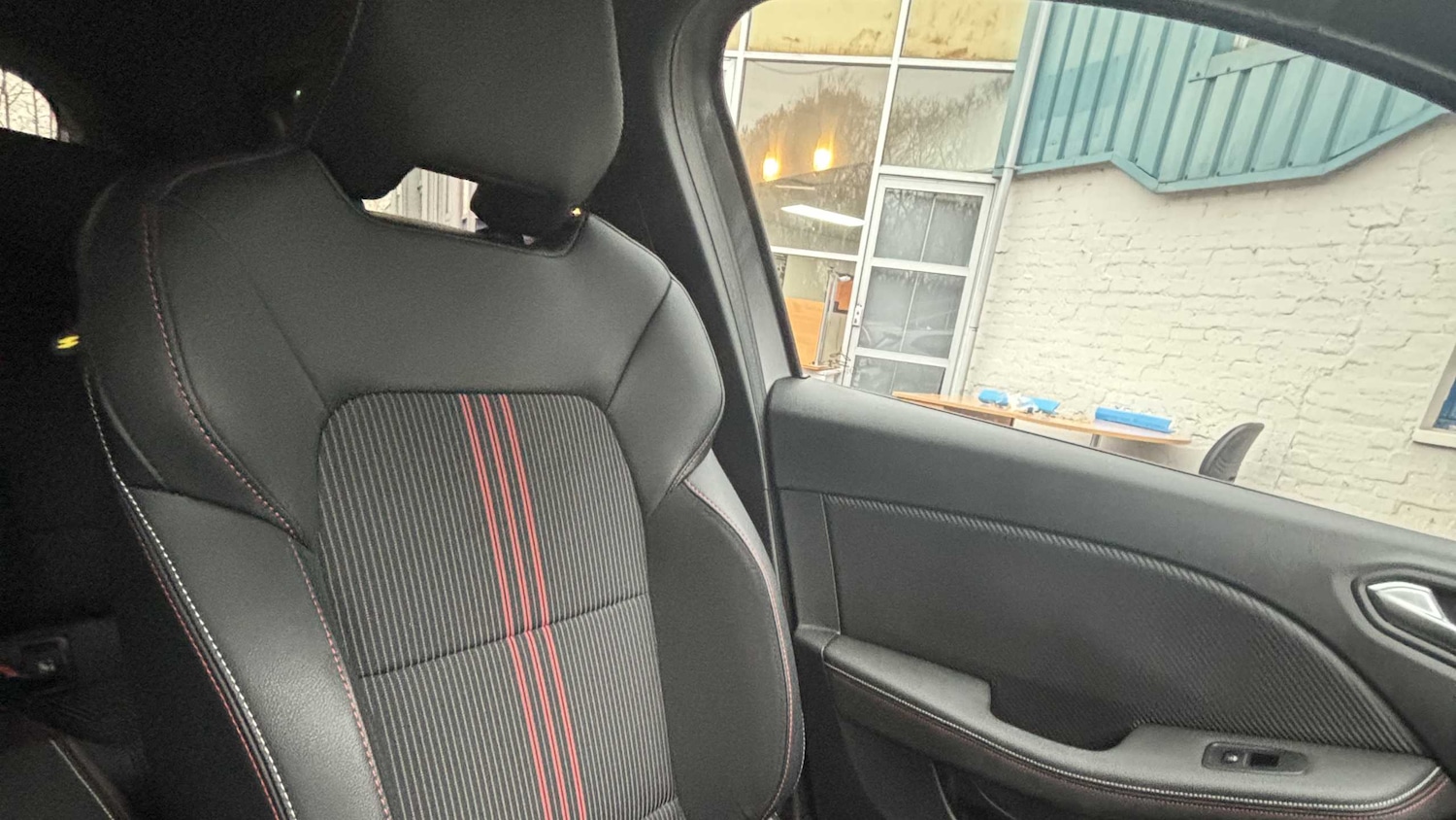 Used Renault Clio 2023 for sale - 76435811: Photo 18