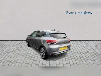 Used Renault Clio 2023 for sale - 76435811: Photo