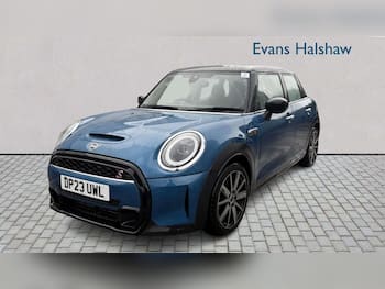Used MINI Hatch 2023 for sale - 79671818: Photo
