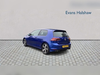Used Volkswagen Golf 2017 for sale - 76286236: Photo