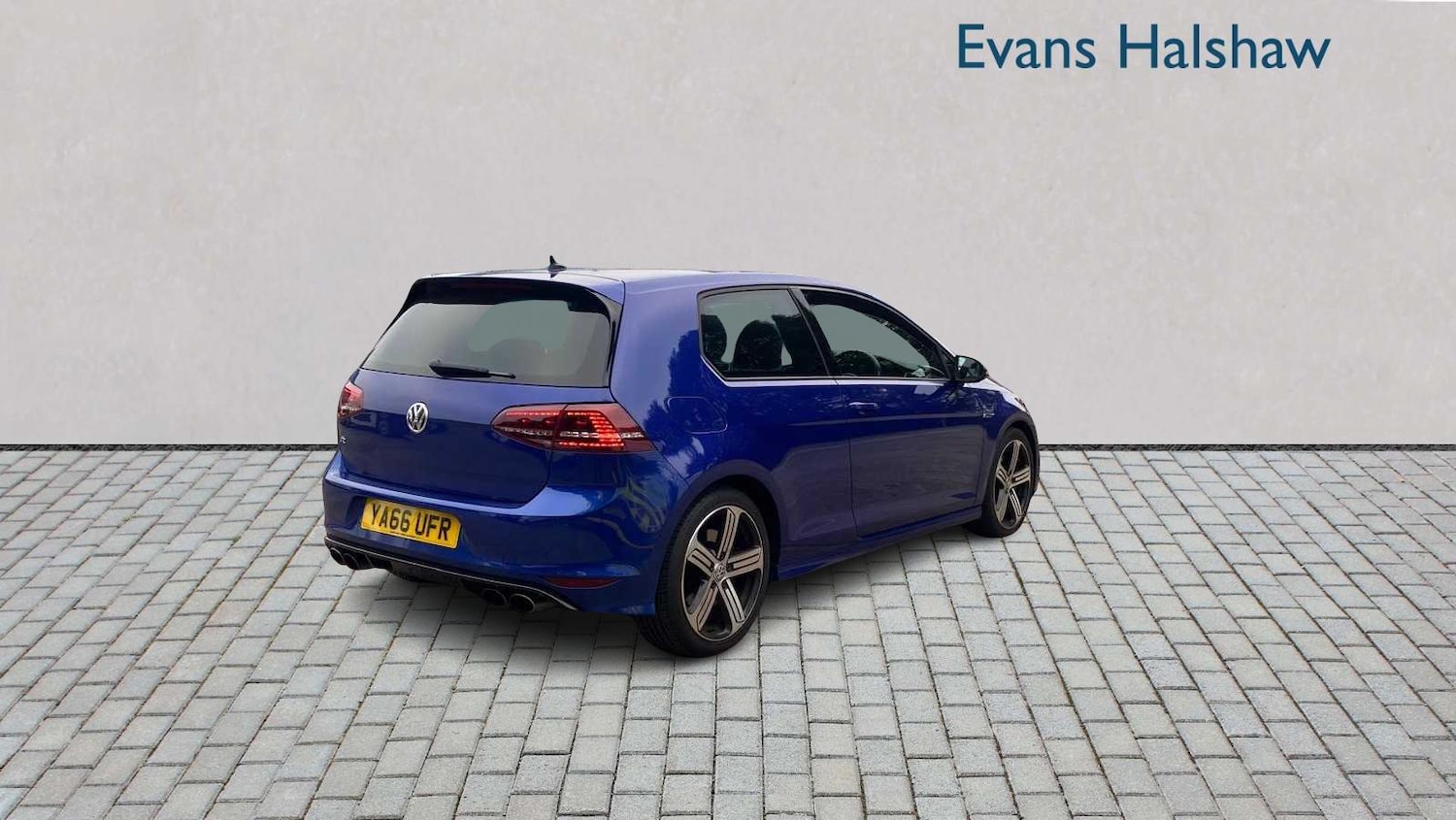 Used Volkswagen Golf 2017 for sale - 76286236: Photo 3