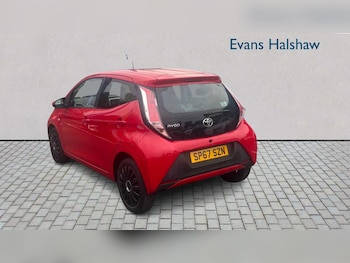 Used Toyota AYGO 2017 for sale - 76329214: Photo