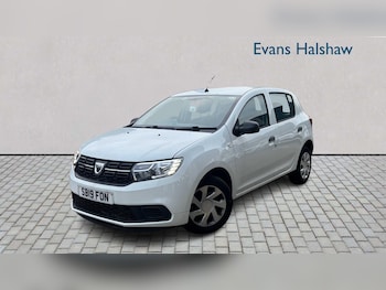 Used Dacia Sandero 2019 for sale - 76329132: Photo
