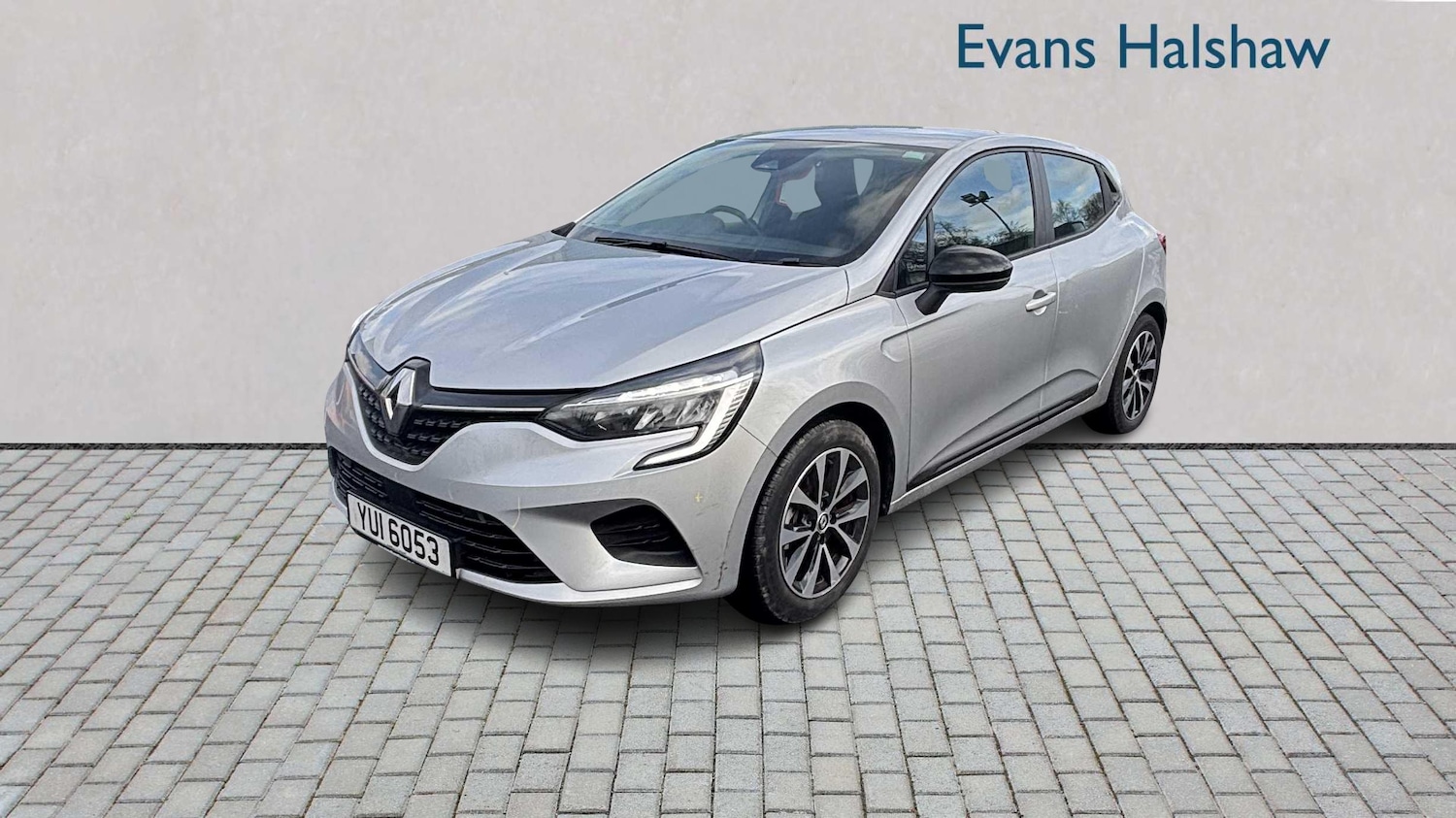 Used Renault Clio 2022 for sale - 77194390: Photo 2