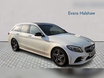 Used Mercedes-Benz C Class 2019 for sale - 77972957: Photo