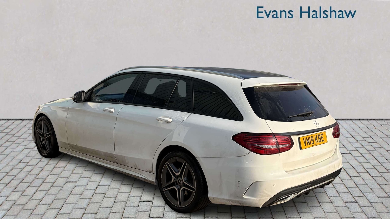 Used Mercedes-Benz C Class 2019 for sale - 77972957: Photo 3