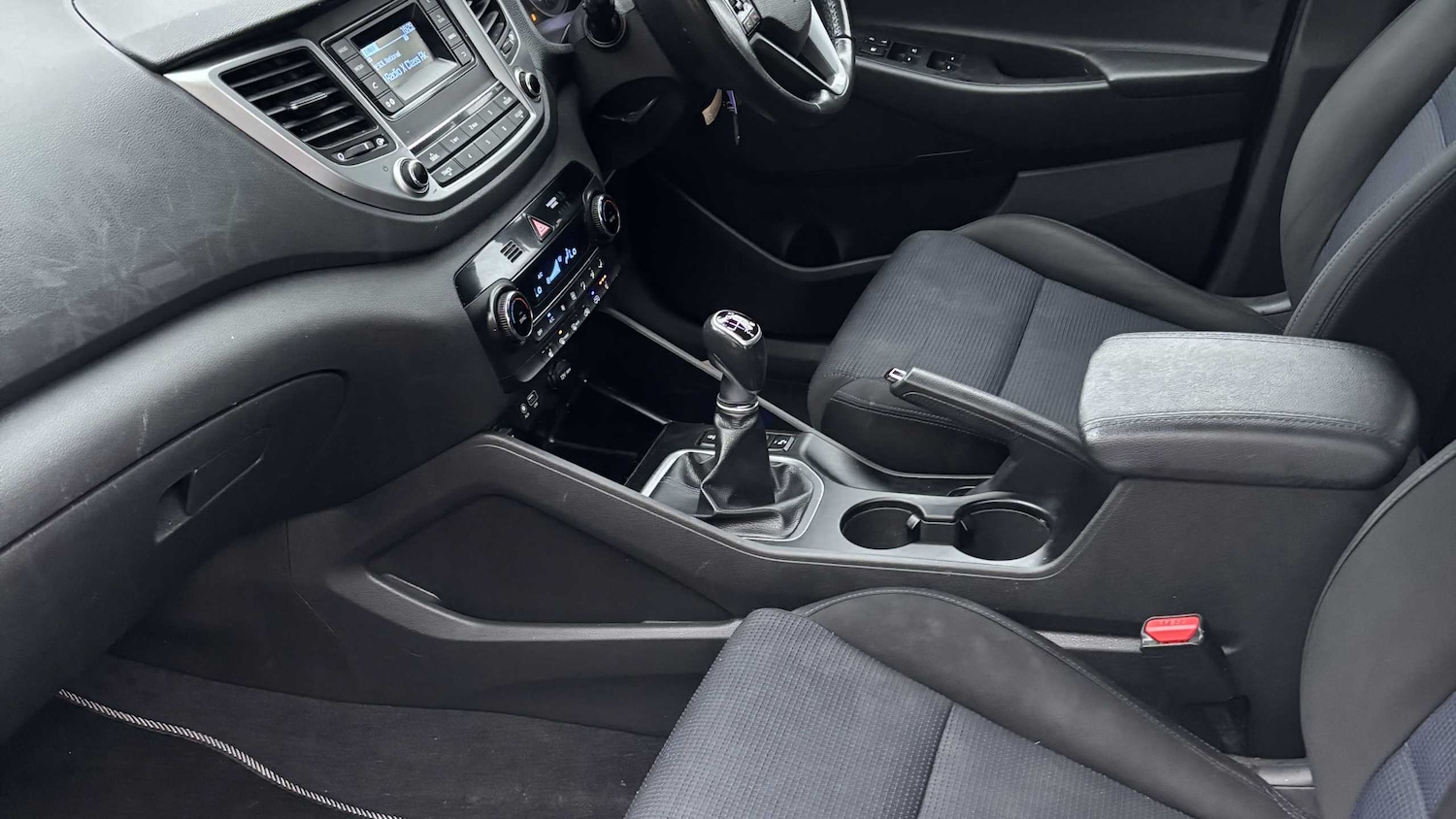 Used Hyundai TUCSON 2017 for sale - 76045032: Photo 7