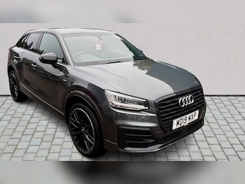 Audi - Q2