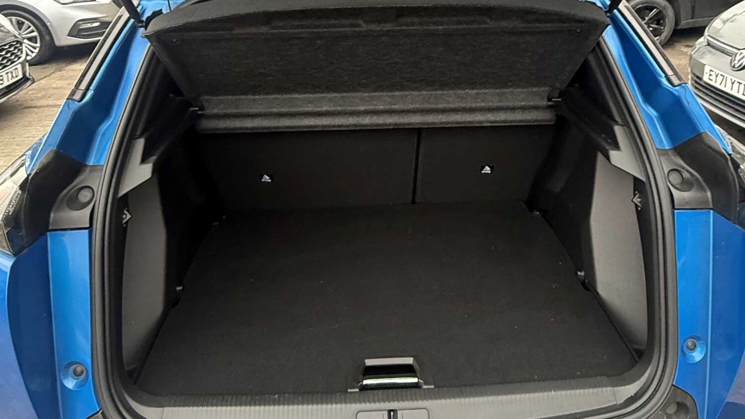 Used Peugeot 2008 2021 for sale - 77361260: Photo 11