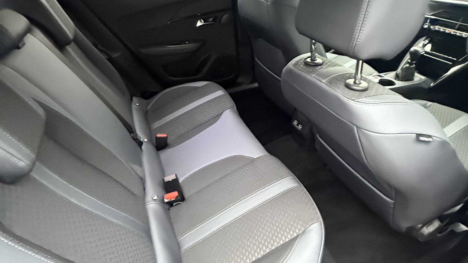 Used Peugeot 2008 2021 for sale - 77361260: Photo 12