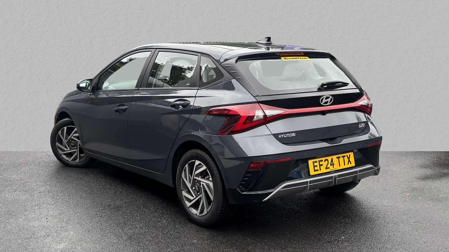 Used Hyundai i20 2024 for sale - 76156256: Photo 2