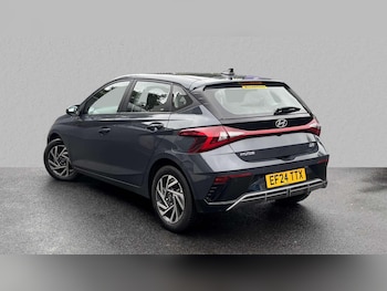 Used Hyundai i20 2024 for sale - 76156256: Photo