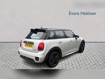 Used MINI Hatch 2018 for sale - 77913857: Photo