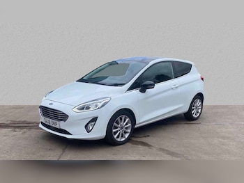 Used Ford Fiesta 2018 for sale - 76125832: Photo
