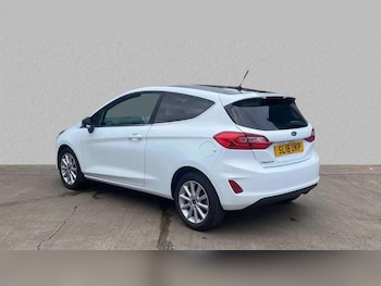 Used Ford Fiesta 2018 for sale - 76125832: Photo