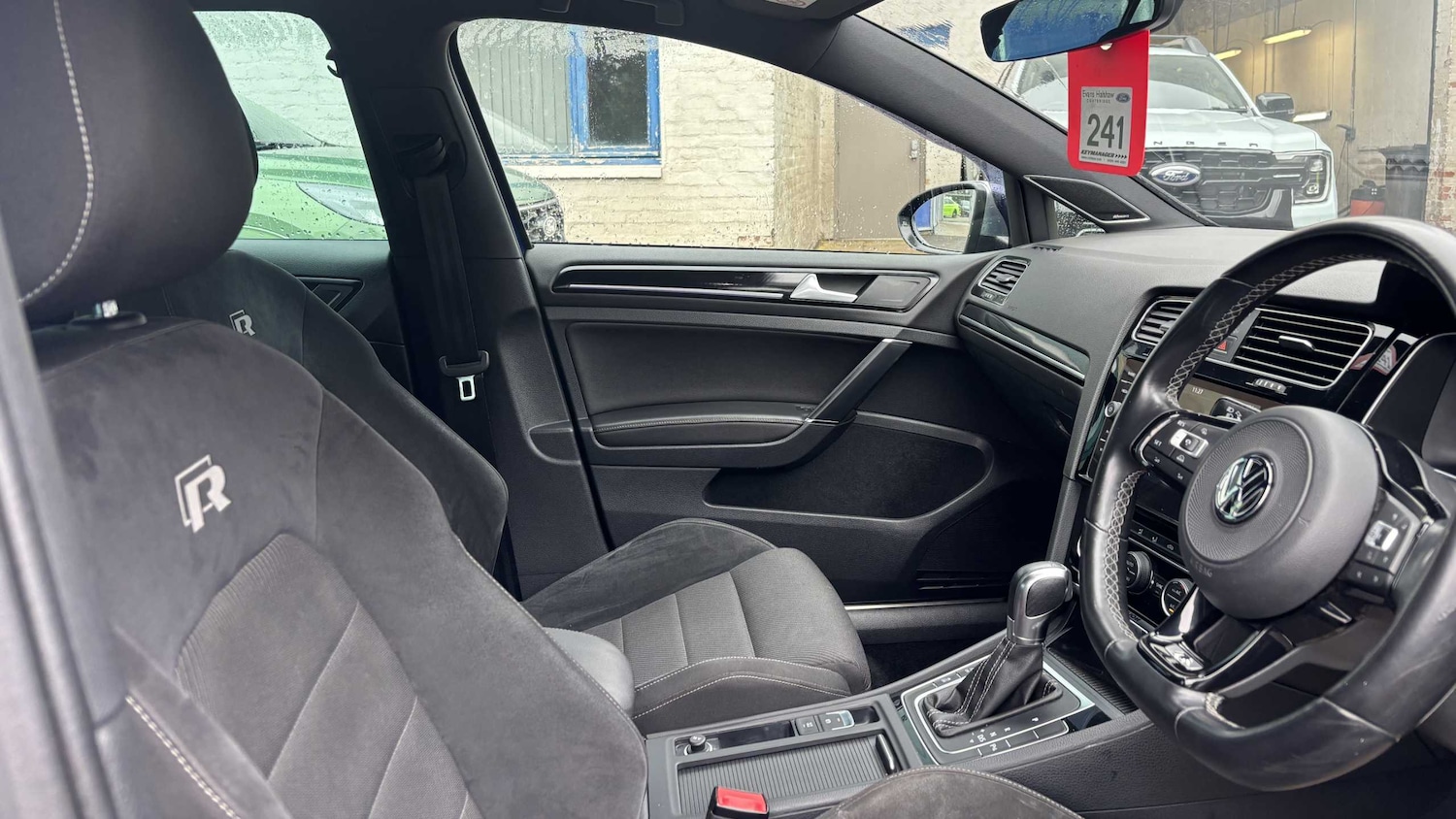 Used Volkswagen Golf 2018 for sale - 75981435: Photo 12