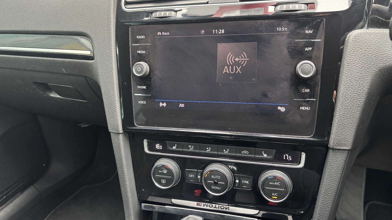 Used Volkswagen Golf 2018 for sale - 75981435: Photo 14