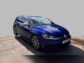 Volkswagen - Golf