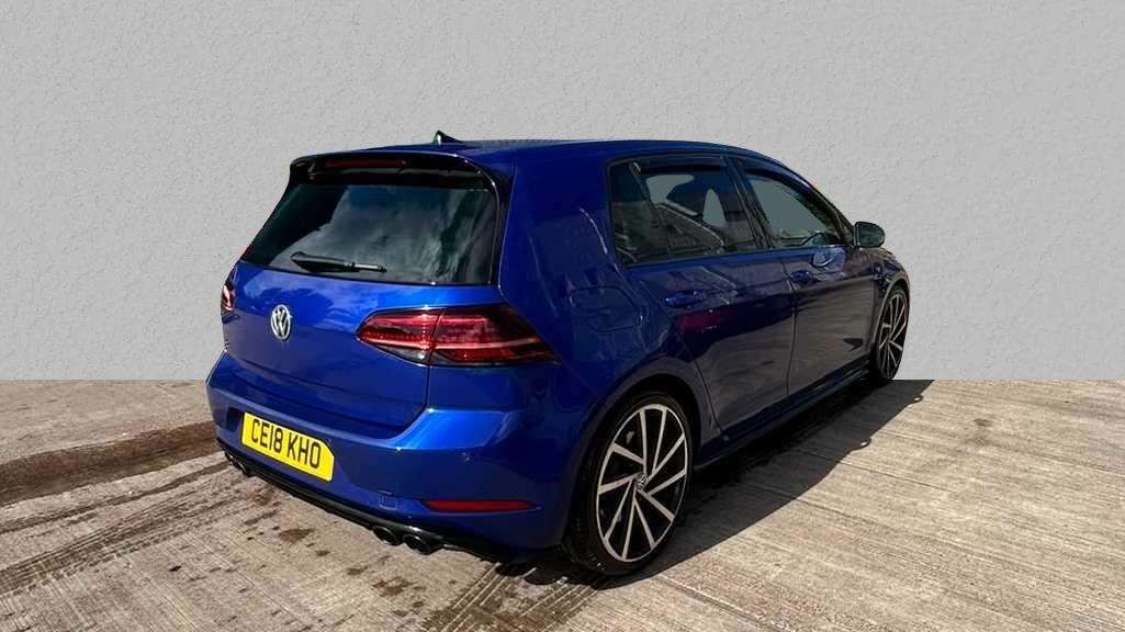 Used Volkswagen Golf 2018 for sale - 75981435: Photo 3