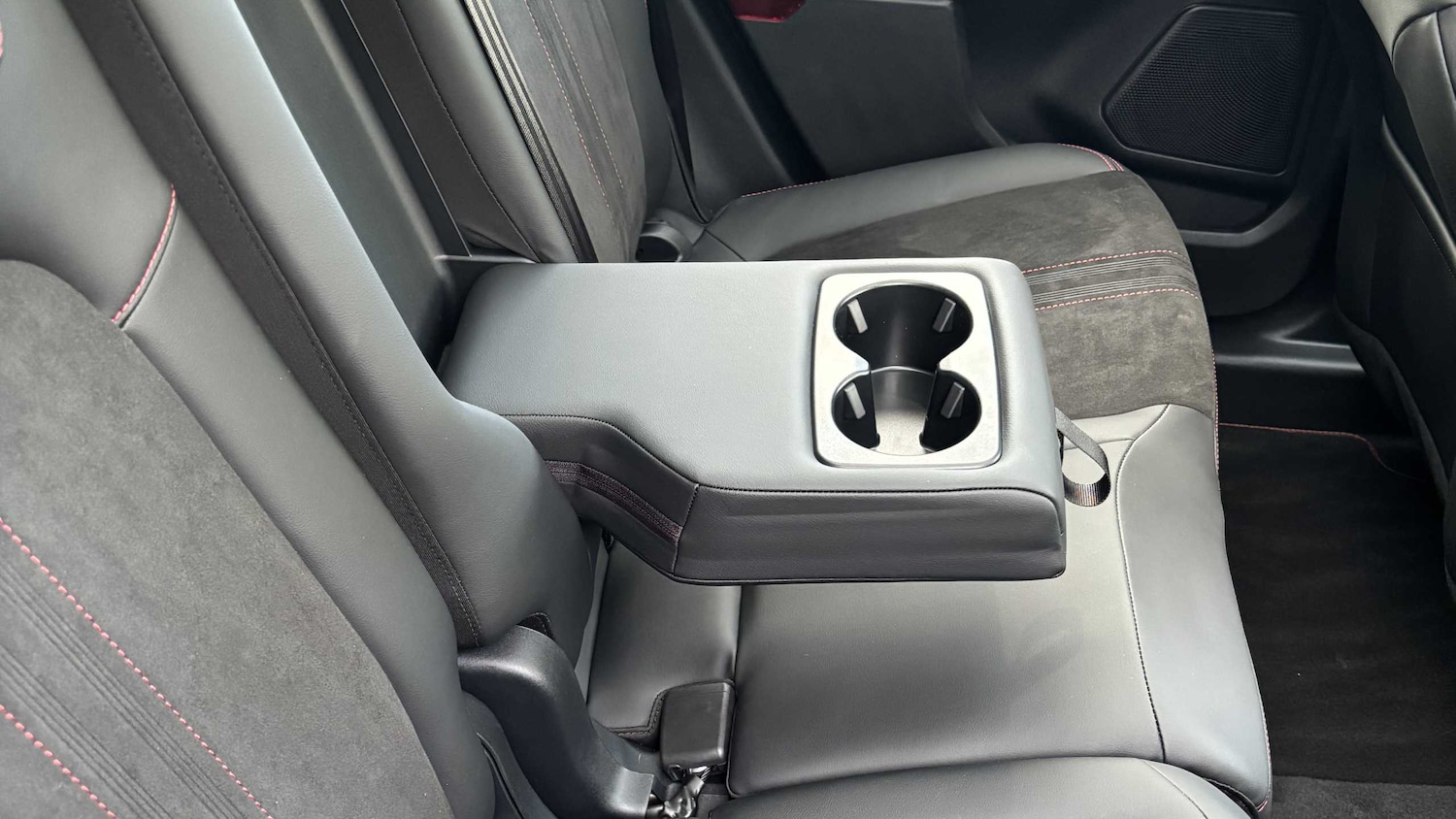 Used Ford Kuga 2025 for sale - 76540873: Photo 17