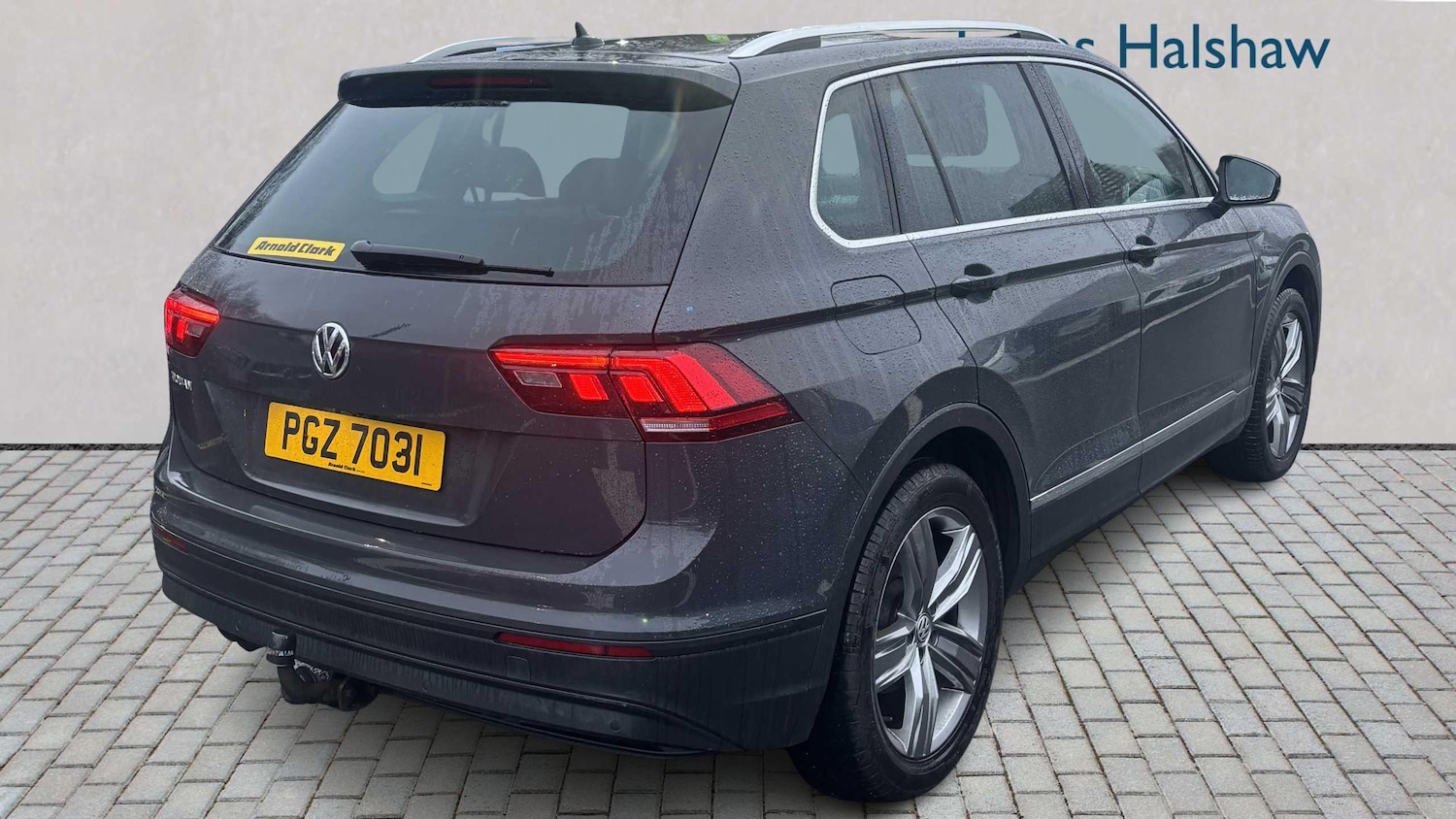 Used Volkswagen Tiguan 2020 for sale - 76978704: Photo 3