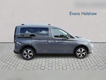 Used Ford Tourneo Connect 2023 for sale - 79376849: Photo