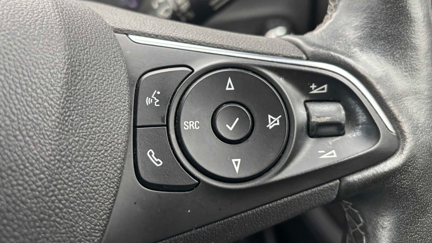 Used Vauxhall Crossland 2022 for sale - 77429086: Photo 10