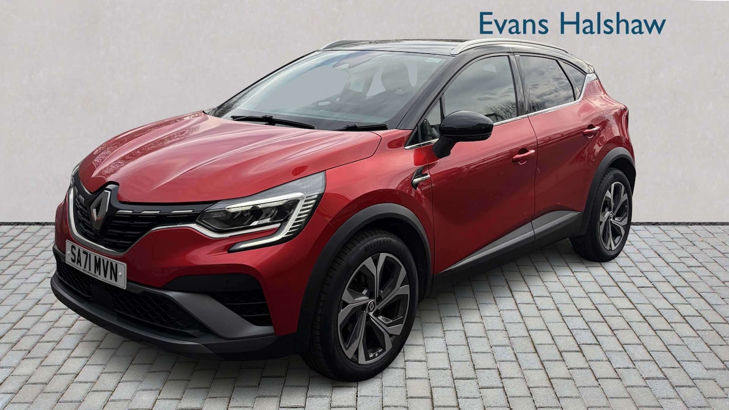 Used Renault Captur for sale - 78173483: Photo 2