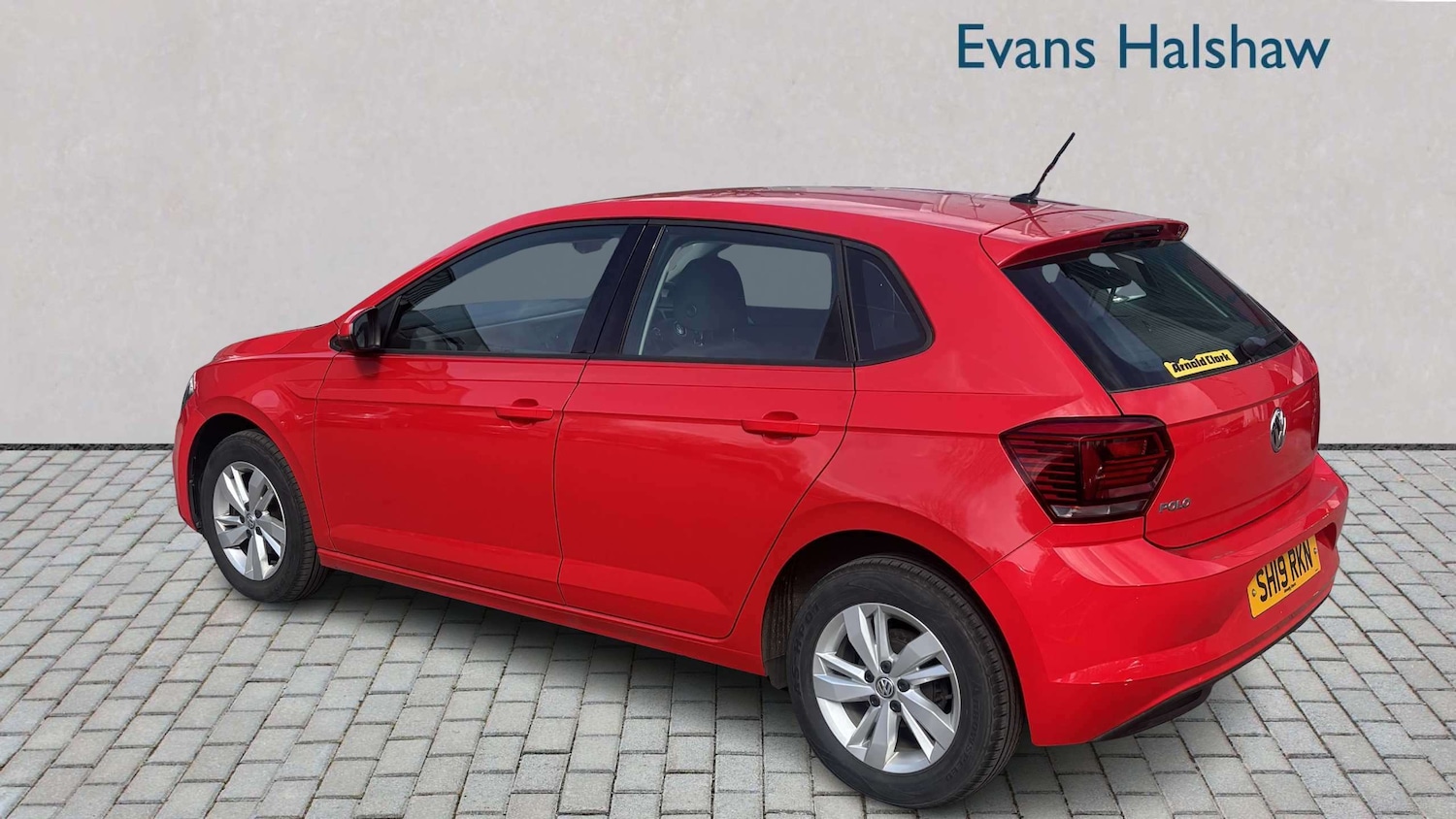 Used Volkswagen Polo 2019 for sale - 78173796: Photo 2