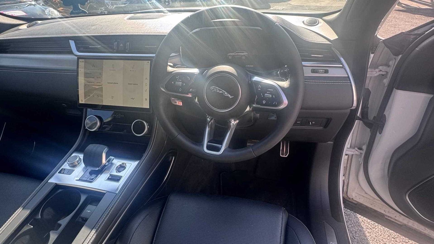 Used Jaguar F-Pace 2024 for sale - 76063495: Photo 26