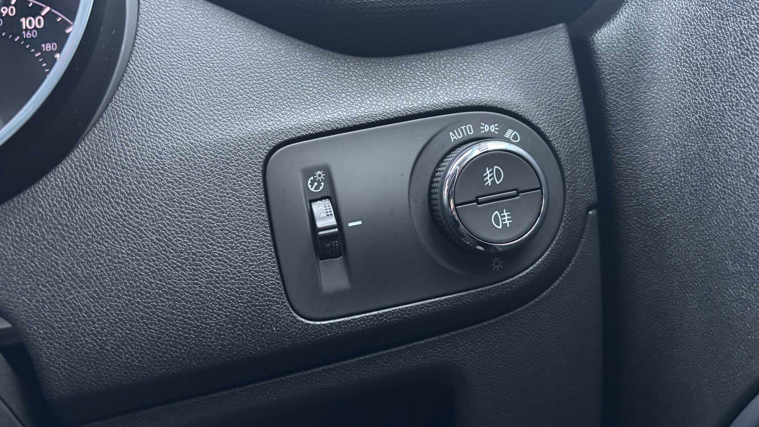 Used Vauxhall Crossland for sale - 77661152: Photo 17