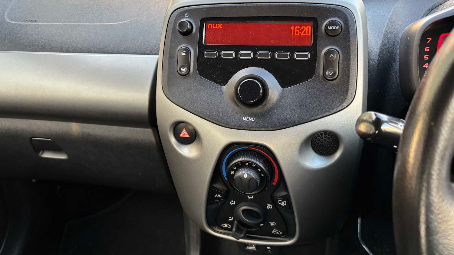 Used Toyota AYGO 2017 for sale - 76692077: Photo 12