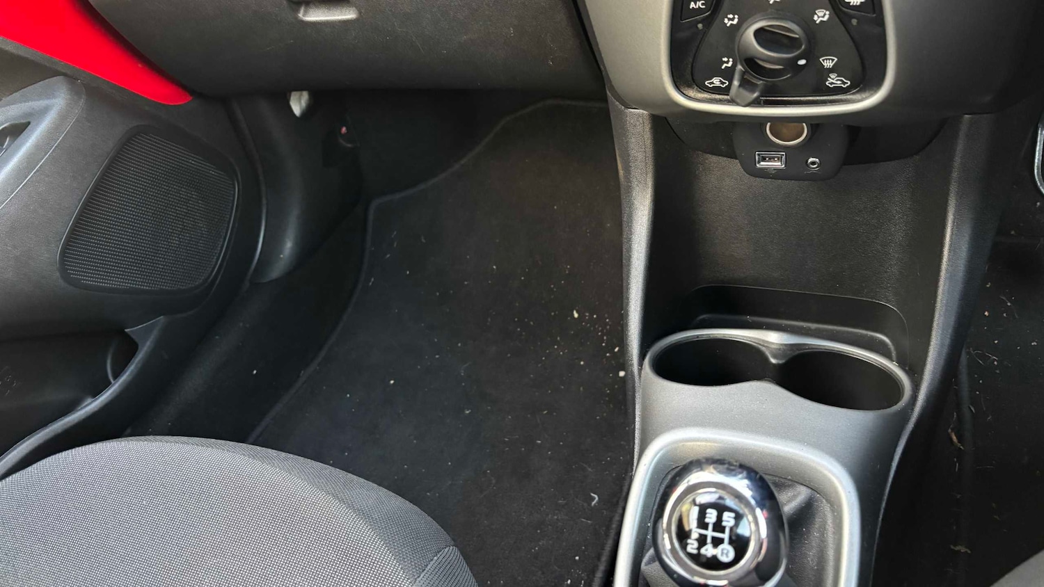 Used Toyota AYGO 2017 for sale - 76692077: Photo 13