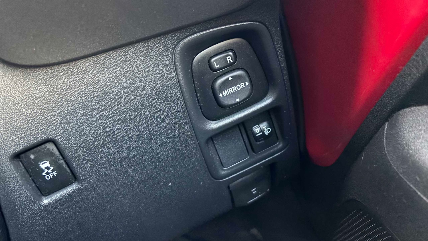 Used Toyota AYGO 2017 for sale - 76692077: Photo 16