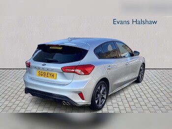 Used Ford Focus 2019 for sale - 78010248: Photo