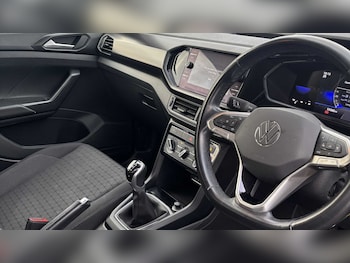 Used Volkswagen T-Cross 2022 for sale - 76916210: Photo