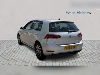 Used Volkswagen Golf 2019 for sale - 78949266: Photo