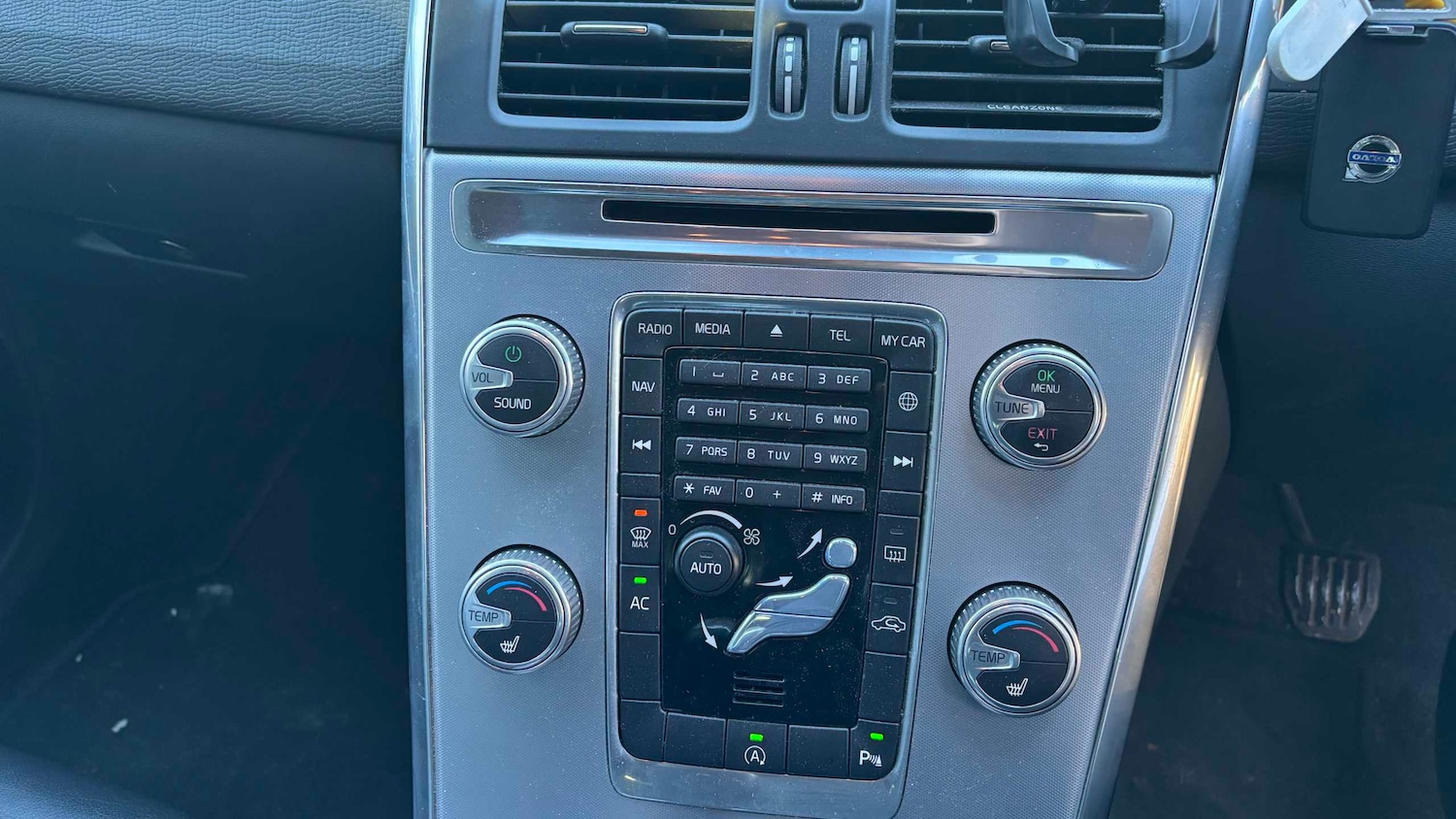 Used Volvo XC60 2016 for sale - 76978880: Photo 12