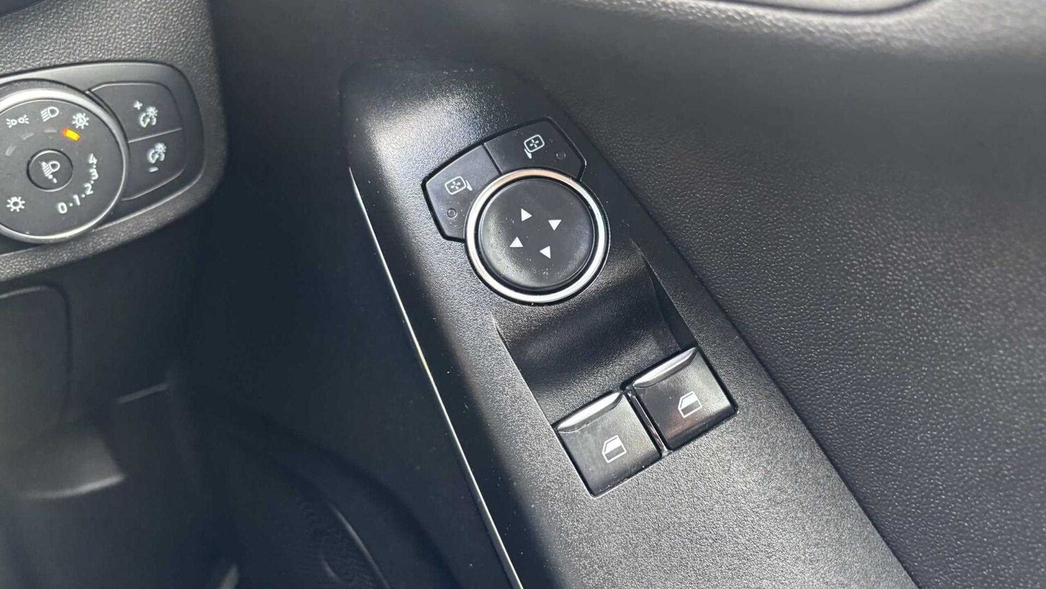 Vehicle 33